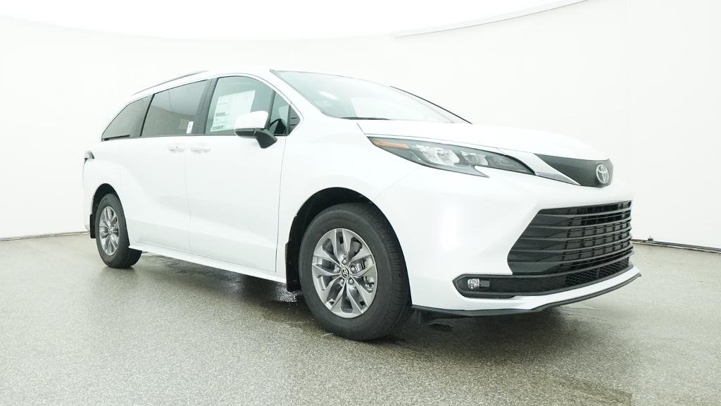 New 2026 Wind Chill Pearl Toyota XLE image 9