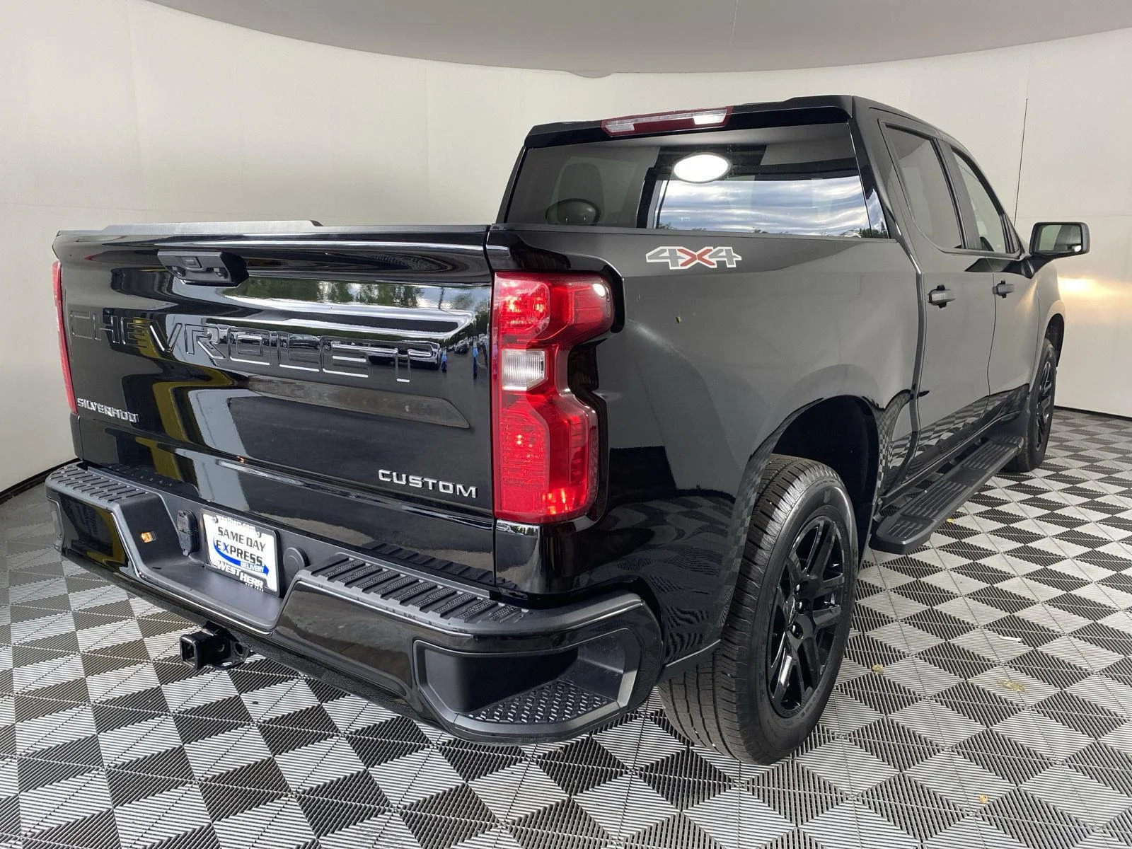 Used 2024 Black Chevrolet Custom image 7