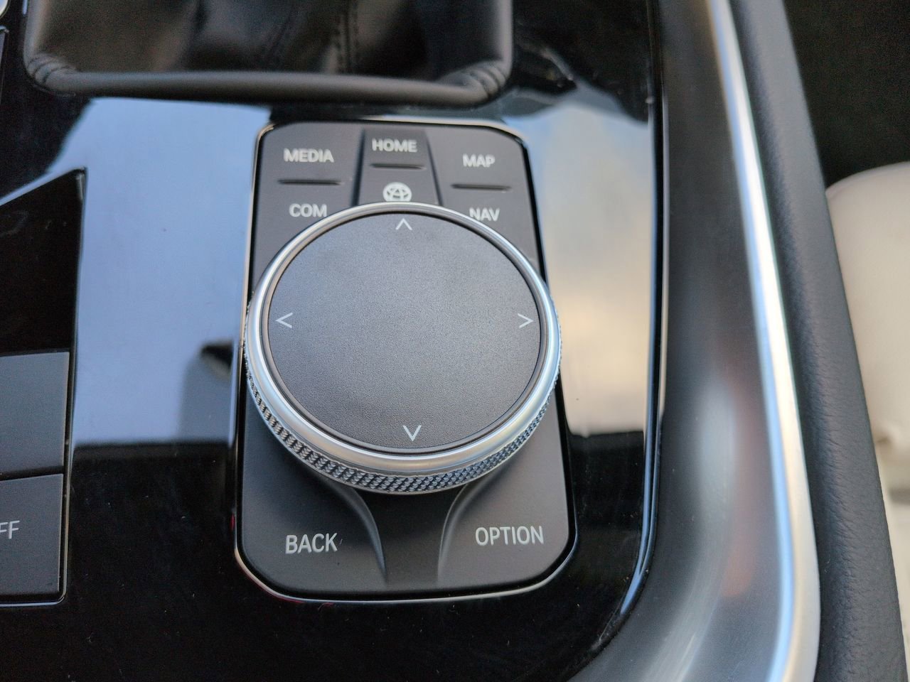 Used 2025 Black Sapphire Metallic BMW M40i image 23