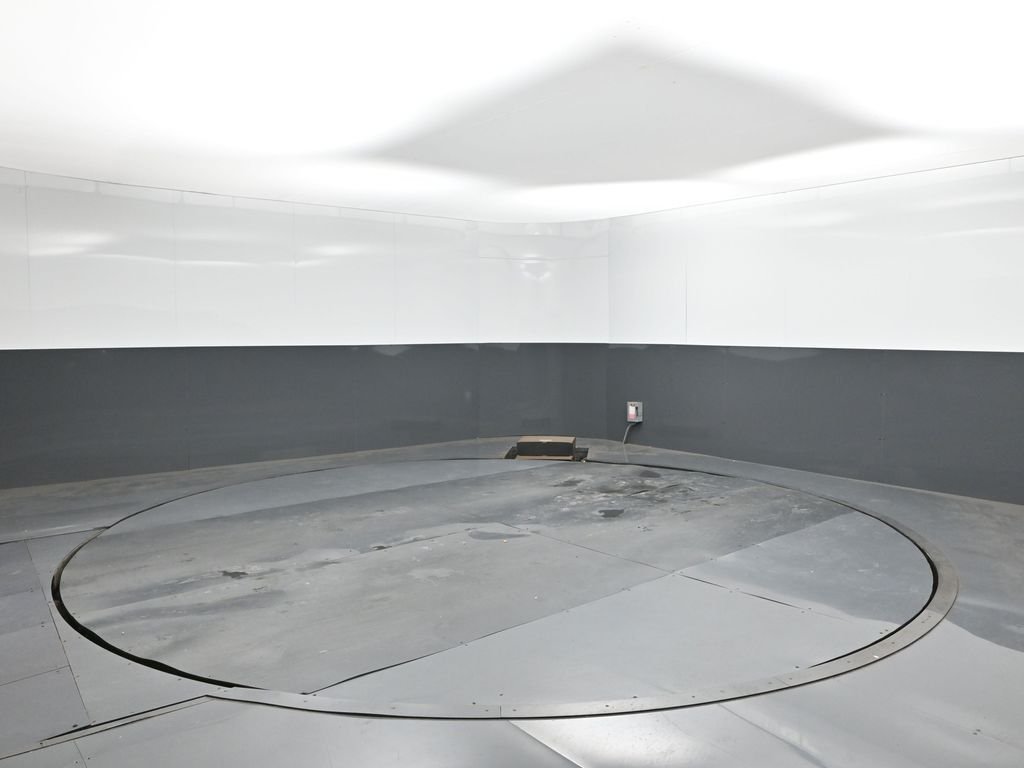 New 2026 Bright White Clear-Coat Exterior Paint RAM High Roof image 8