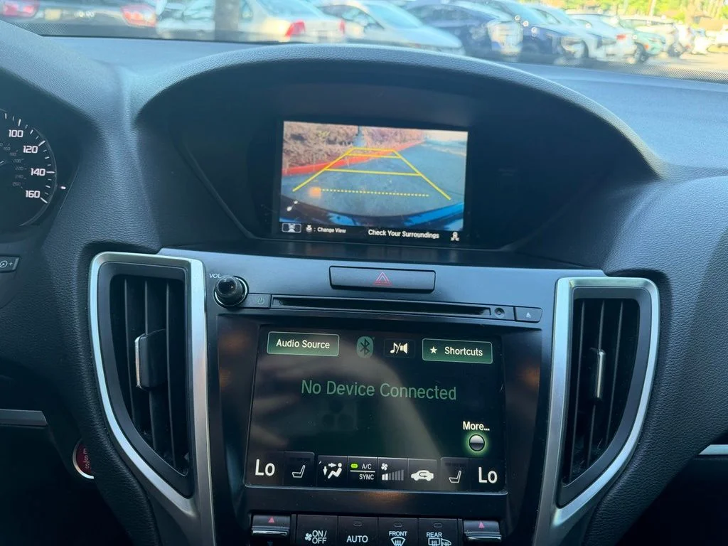 Used 2015  Acura V6 Tech image 24