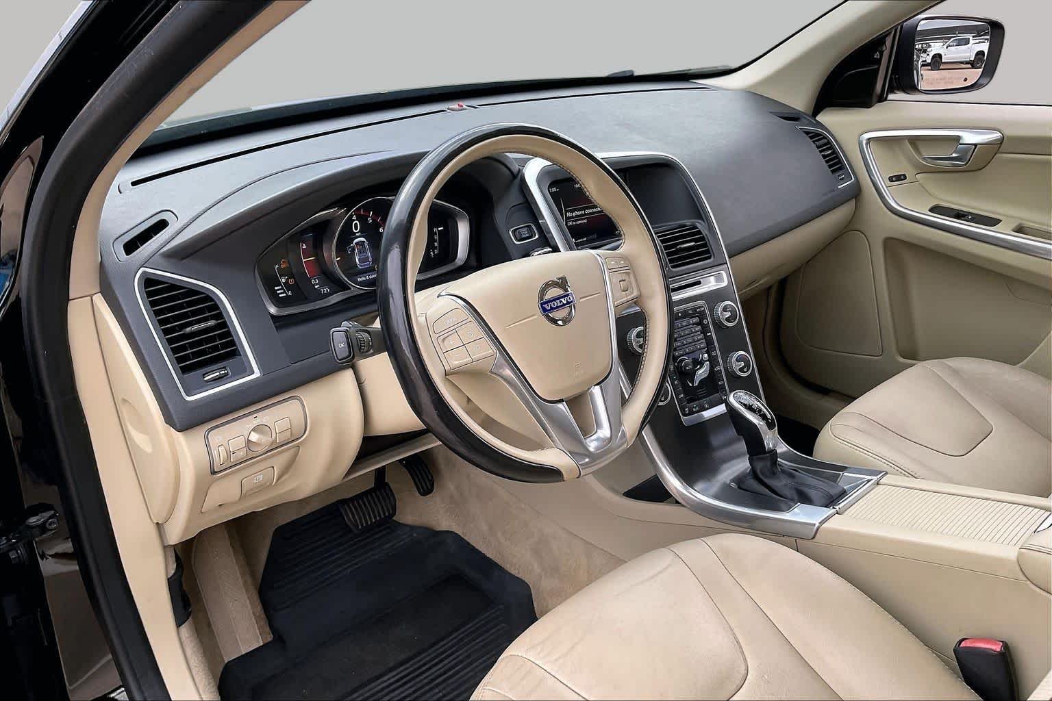 Used 2016 Black Stone Volvo T5 Drive-E Premier image 17