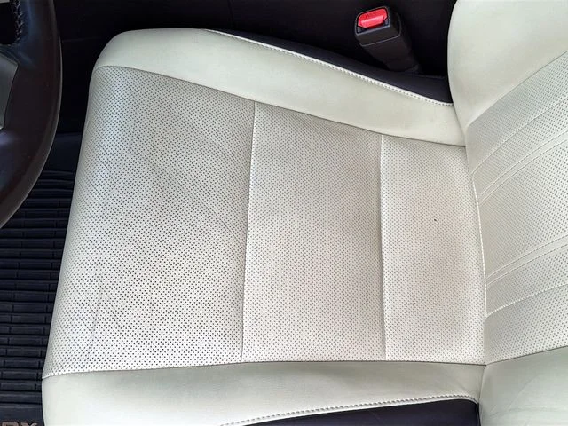 Used 2019 White Lexus 350 image 19
