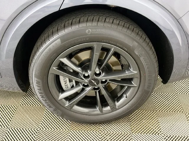 New 2027 Blue Genesis 2.5T Select image 23