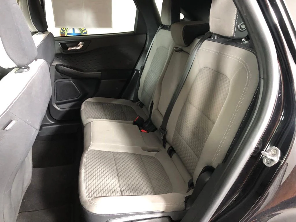 Used 2020 Black Ford SE image 13