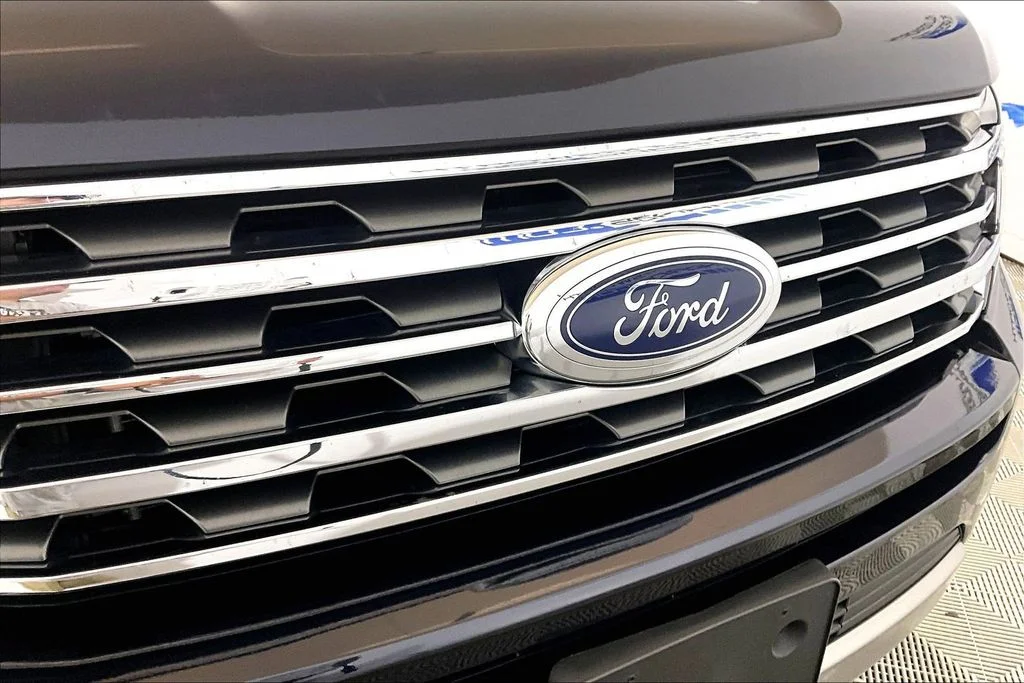 Certified Used 2021 Blue Metallic Ford XLT image 24
