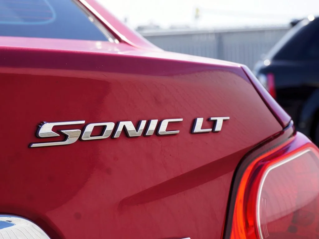 2012 Chevrolet Sonic 1LT - Photo 10