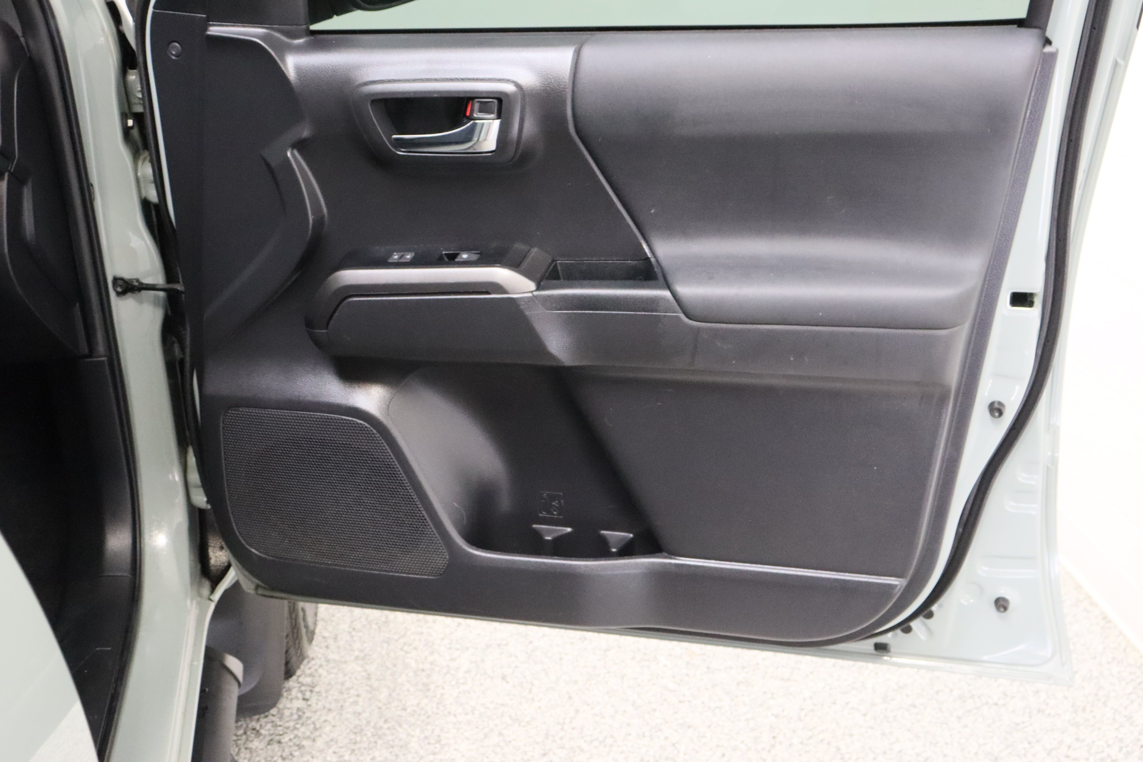 Used 2022 Lunar Rock Toyota TRD Sport 3.5L image 35