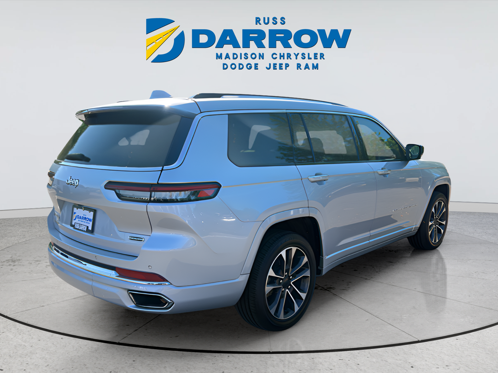 Used 2023 Silver Jeep Overland image 5