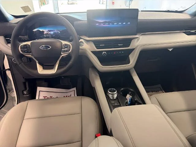 New 2027 Star White Metallic Tri-Coat Ford Active image 32