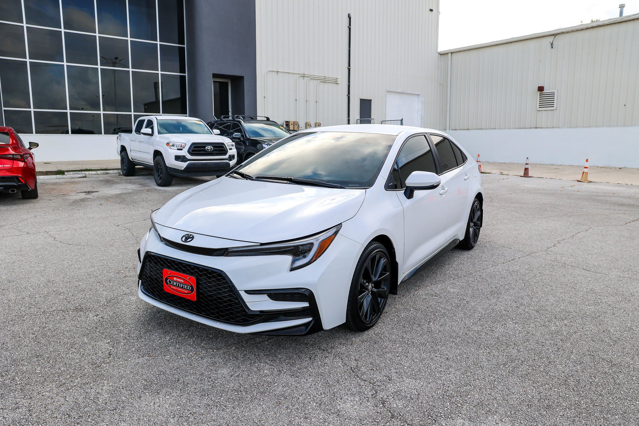 Used 2025 ICE CAP Toyota Hybrid SE image 1