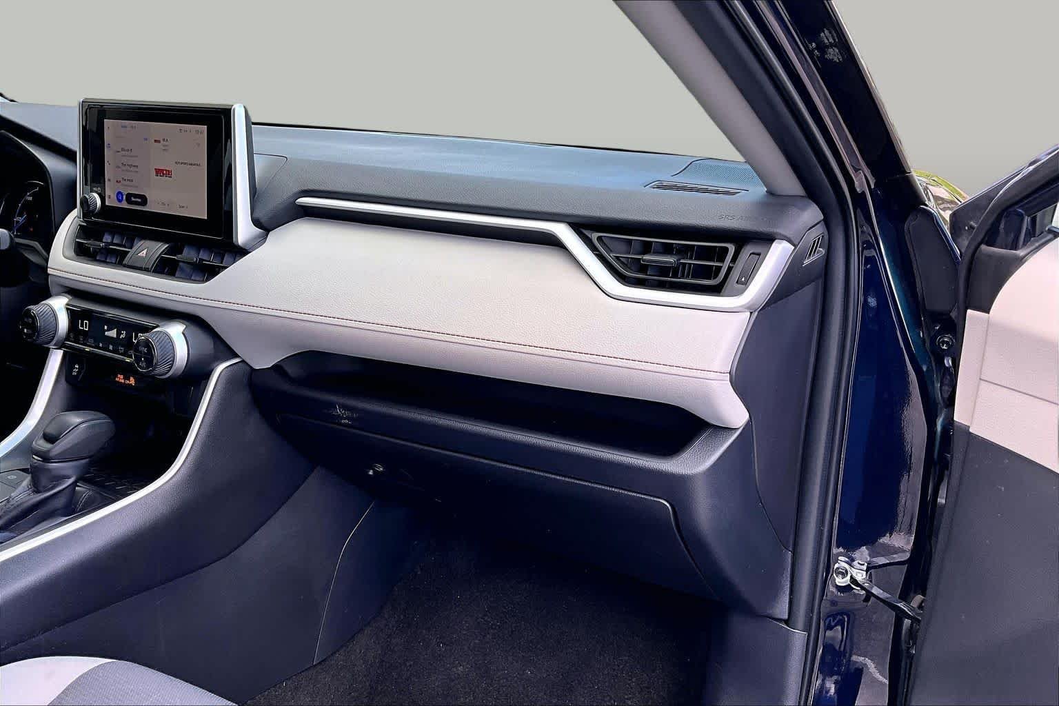 Used 2025 Blueprint Toyota Hybrid XLE image 19