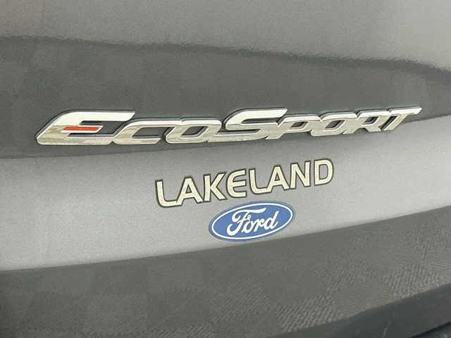 Used 2020 Blue Ford SE image 26