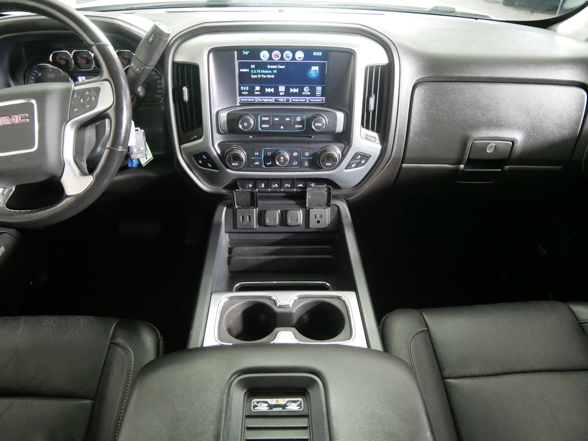 Used 2018 WHITE FROST TRICOAT GMC SLT image 10