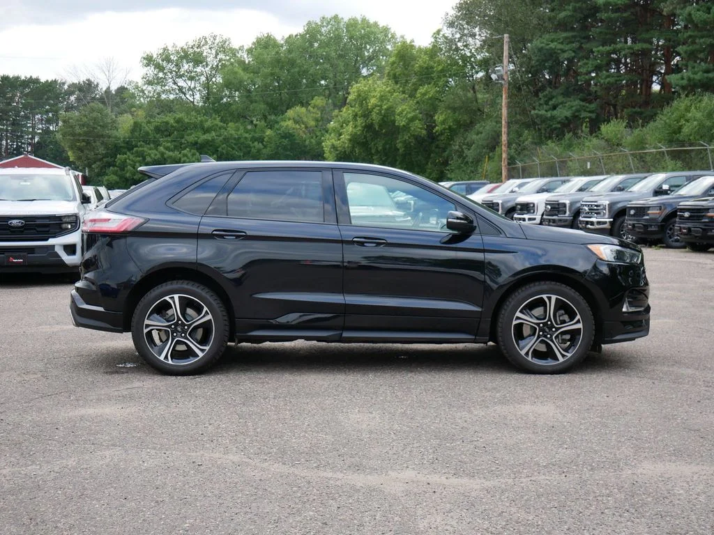 Used 2021 Ford Edge ST with VIN 2FMPK4AP1MBA64124 for sale in White Bear Lake, Minnesota