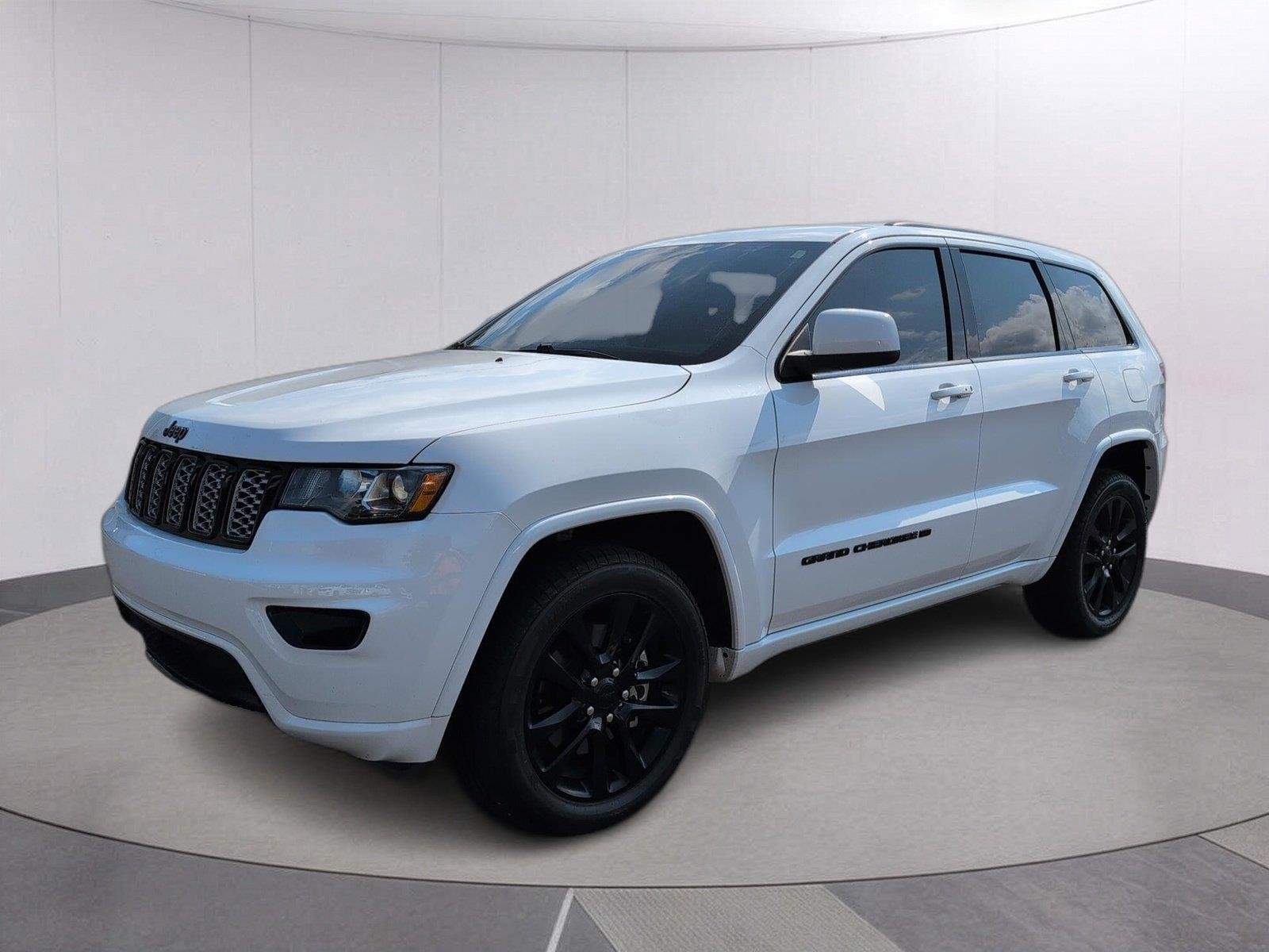 Used 2022 Bright White Clearcoat Jeep Laredo X image 1