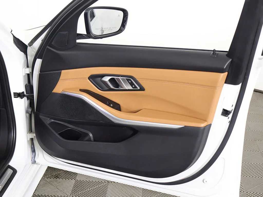 Used 2020 White BMW 330i xDrive image 25
