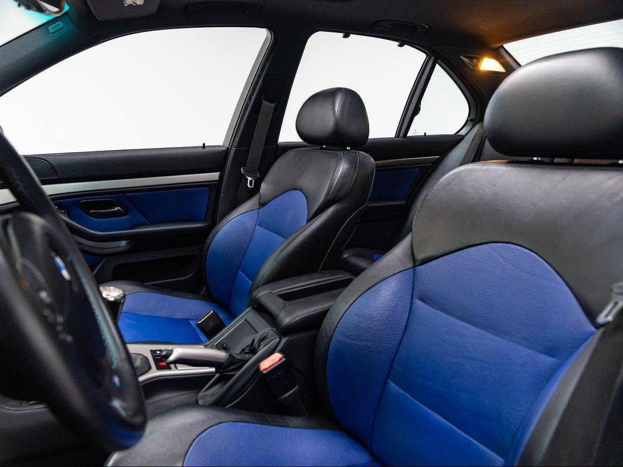 Used 2000 Le Mans Blue BMW E39 image 15