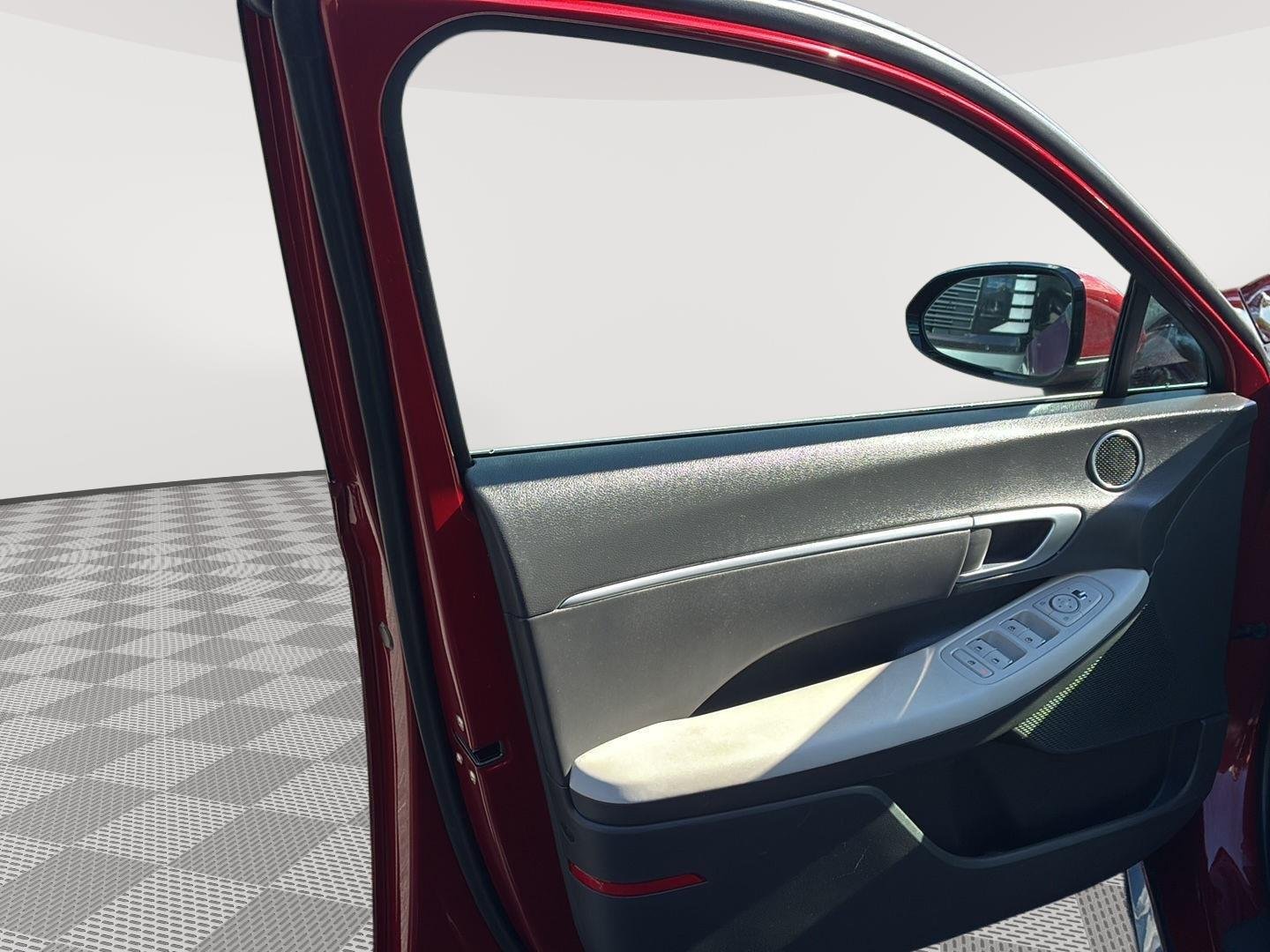 2025 Hyundai Sonata SEL - Photo 26