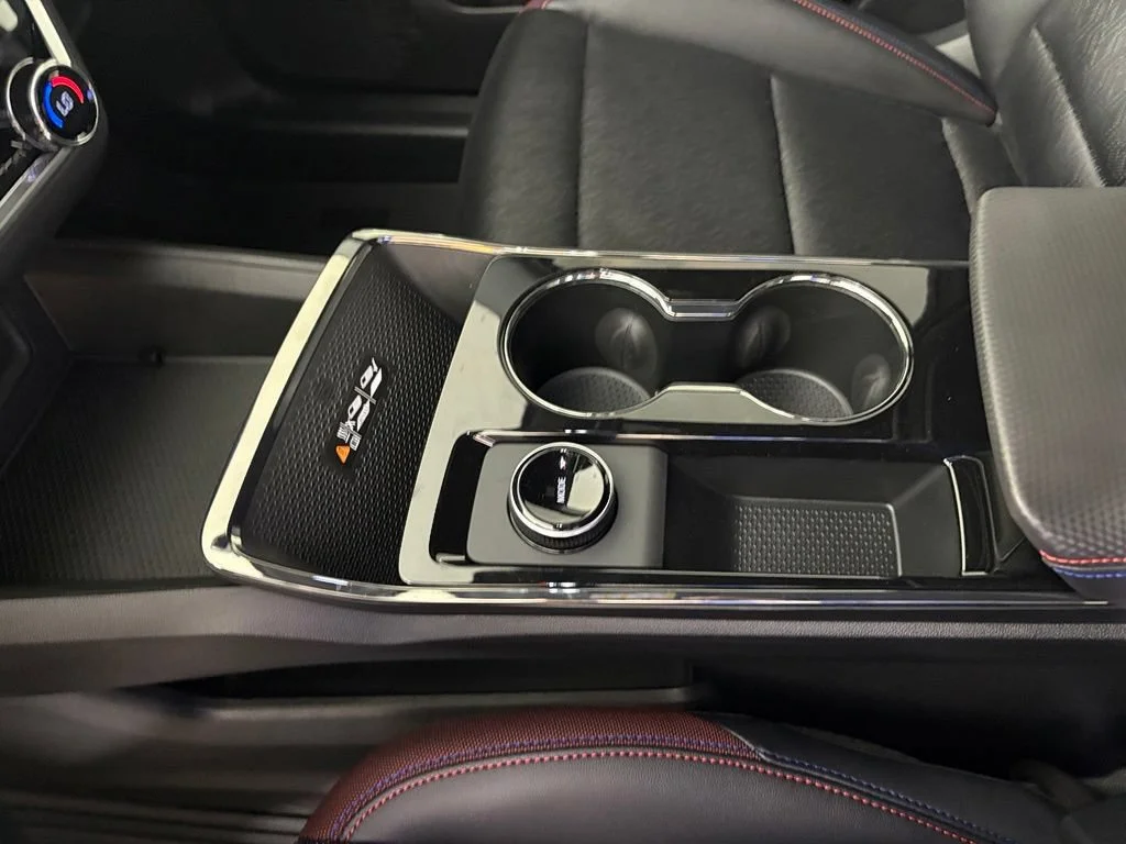 New 2026 Polar White Tricoat Chevrolet RS image 35