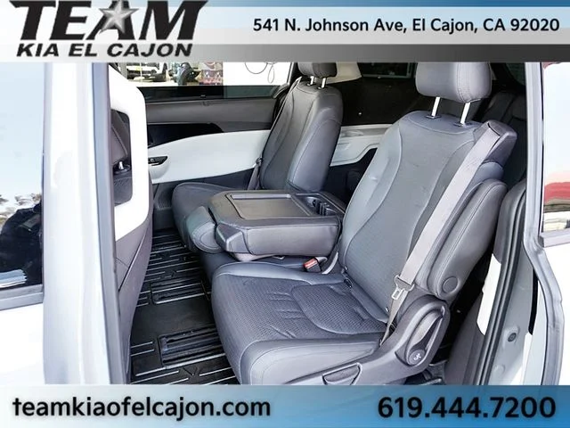 Certified Used 2024 White Kia SX Prestige image 18