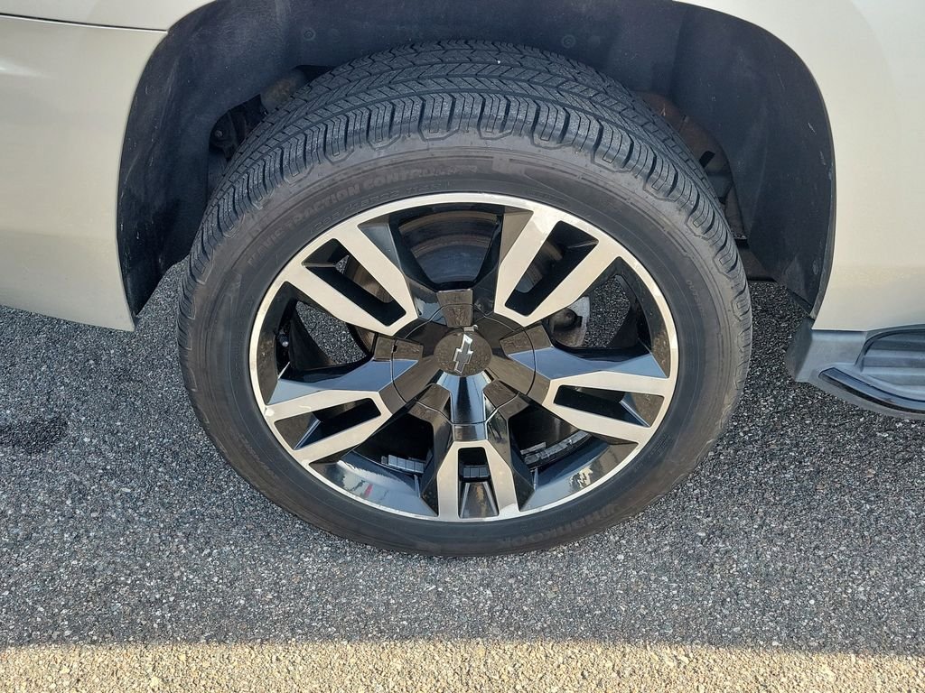Used 2018 Silver Chevrolet LT image 39