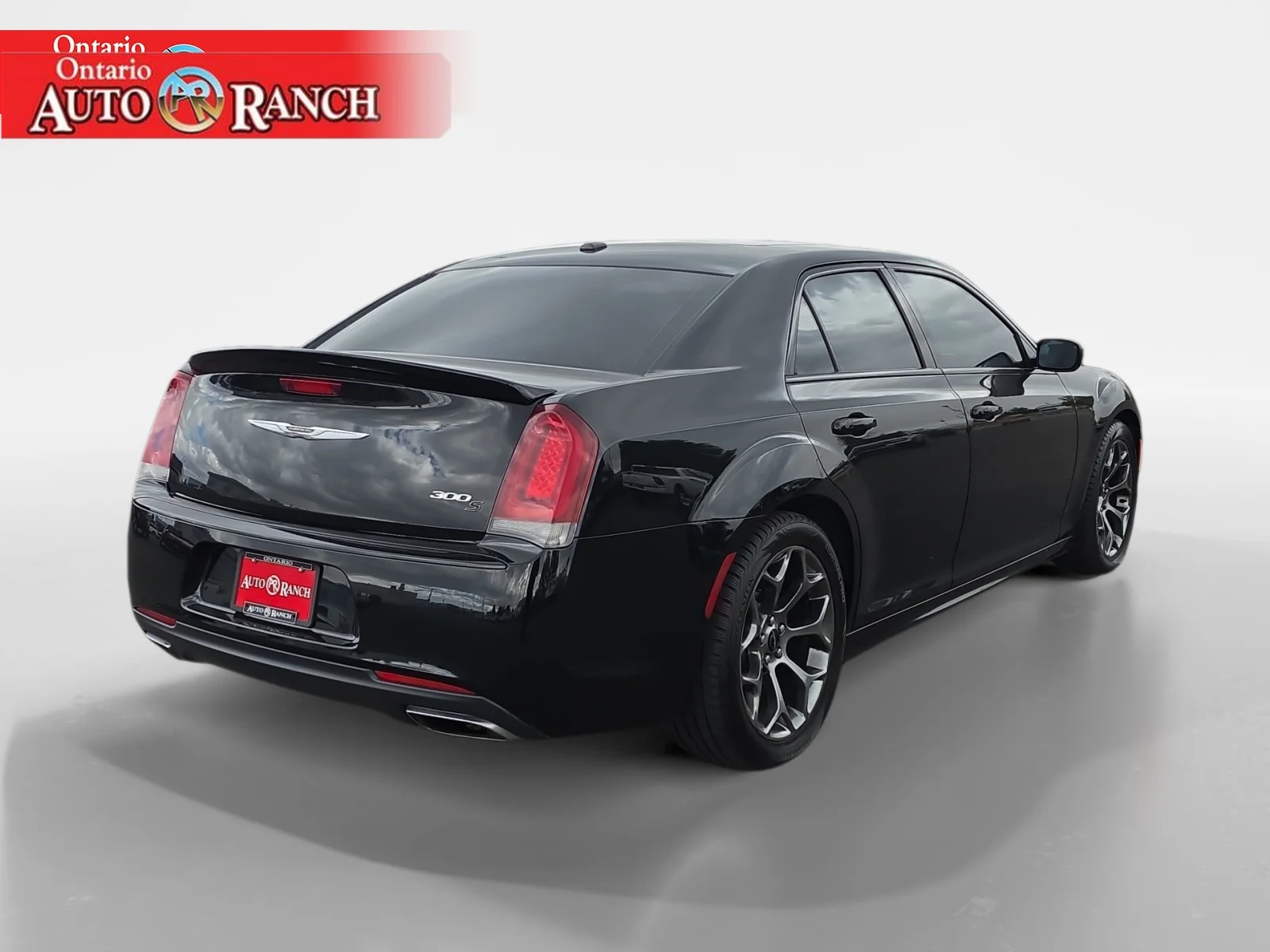 Used 2017 Gloss Black Chrysler 300S image 5