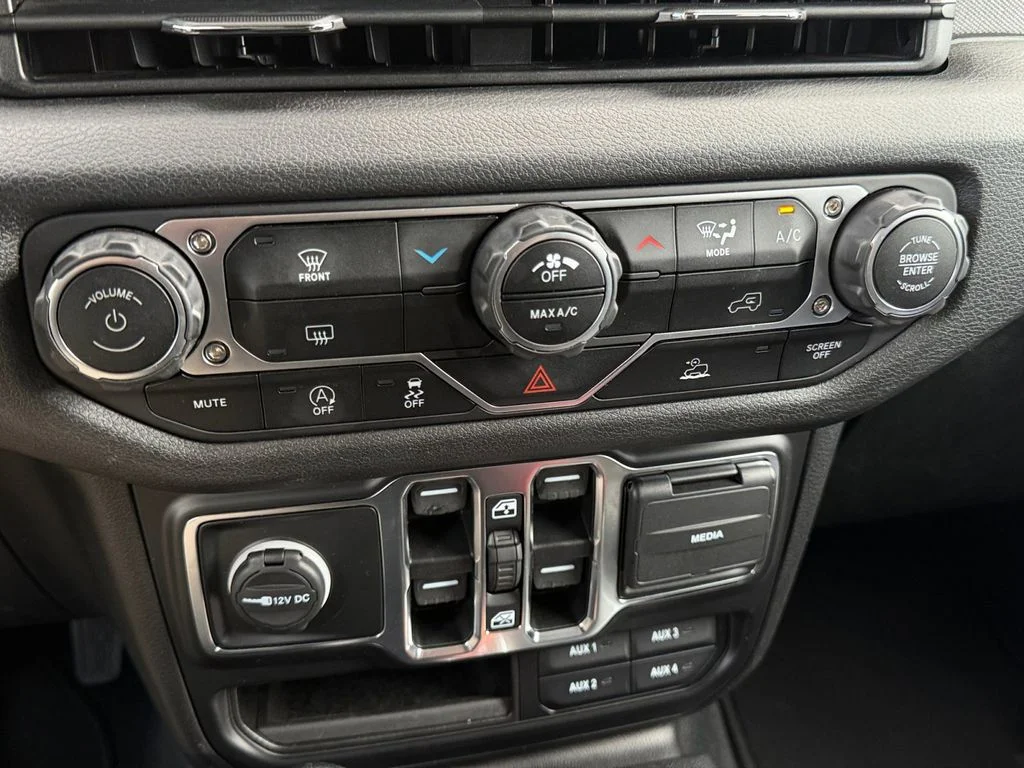 Used 2024 Gray Jeep Sport S image 24