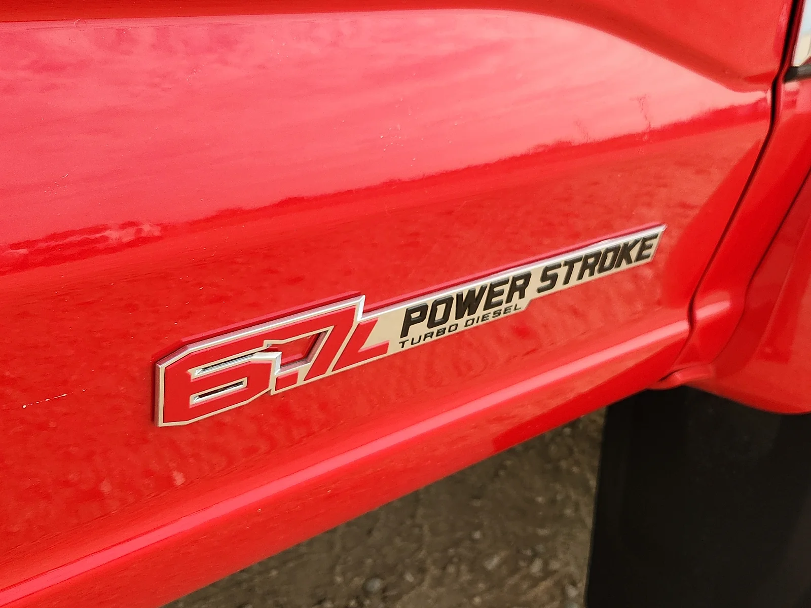 New 2027 Race Red Ford XLT image 11