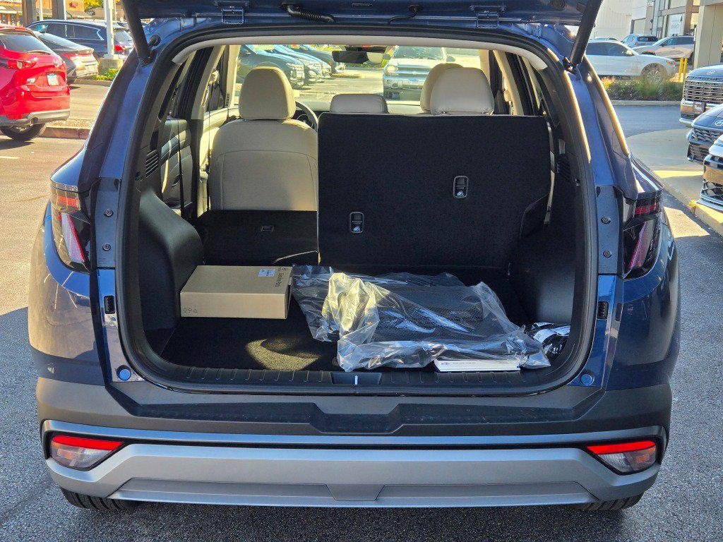 New 2026 Blue Hyundai SEL Premium AWD image 11