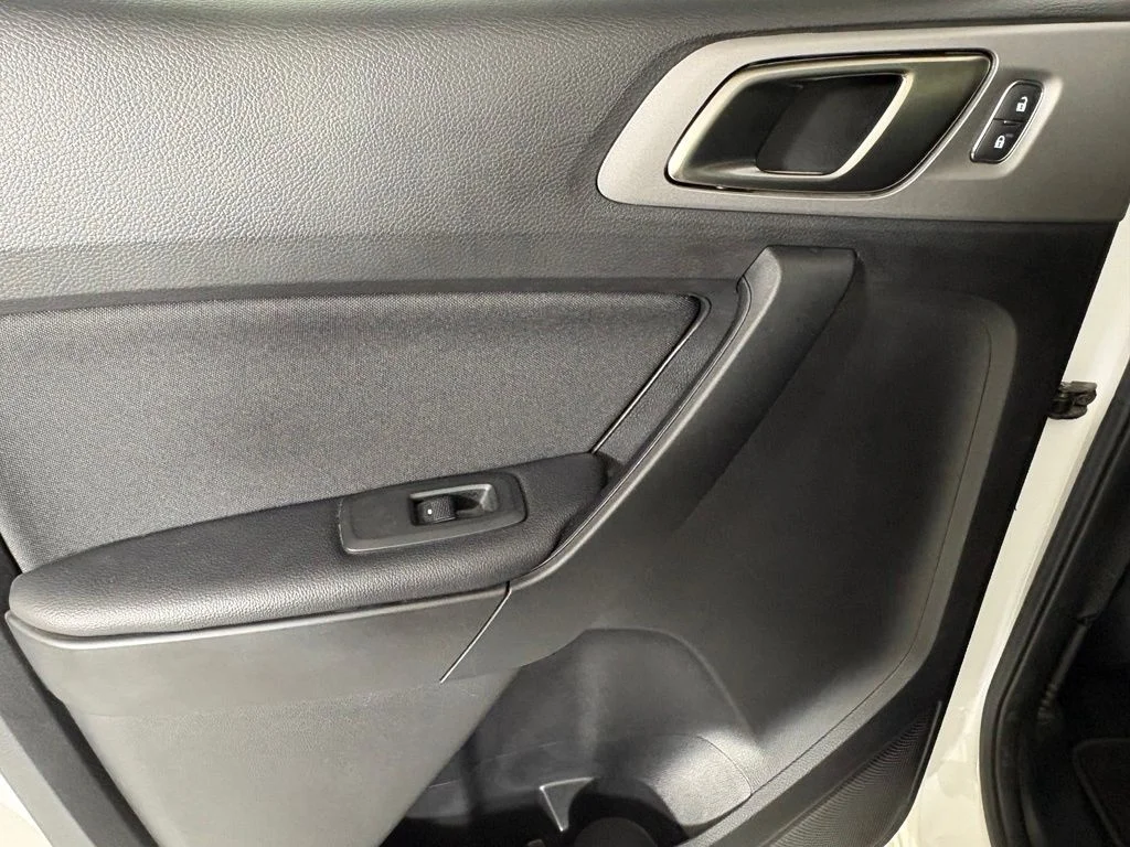 Used 2021 White Ford XLT image 36