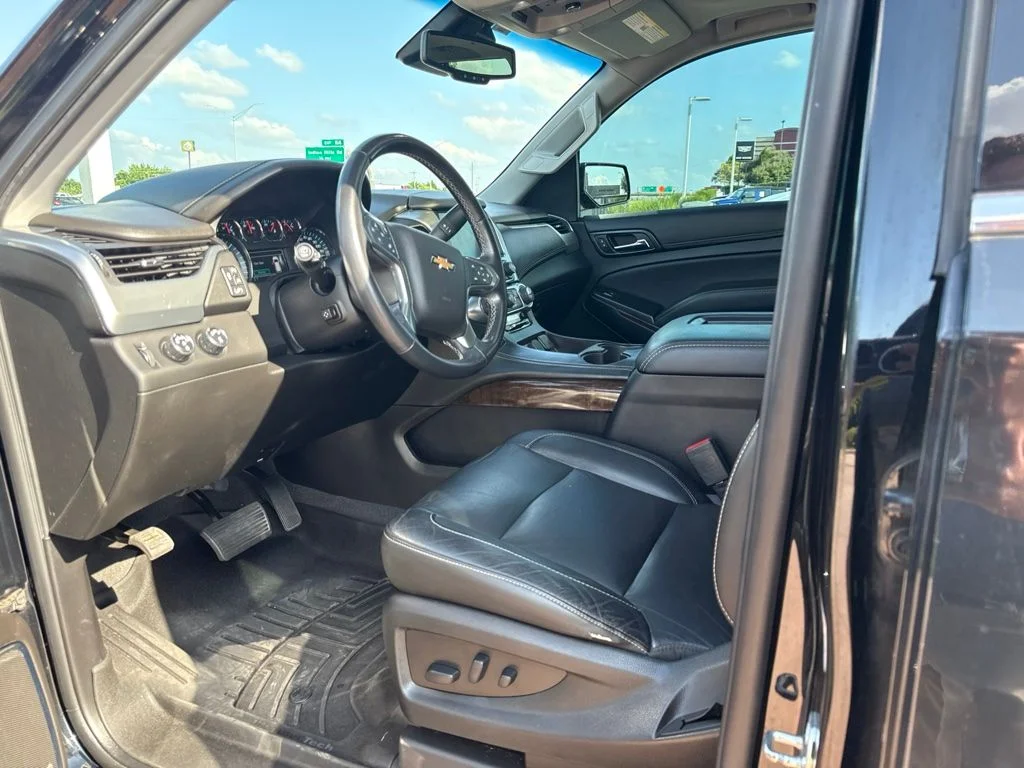 Used 2019 Black Chevrolet LT image 7
