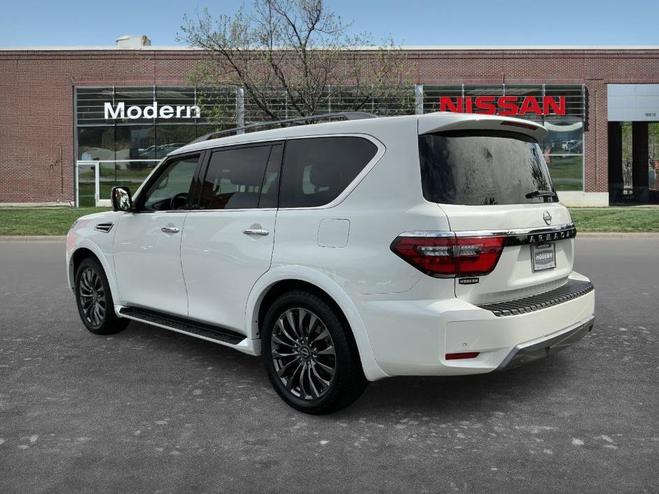 Used 2023 Aspen White Tricoat Nissan Platinum image 2