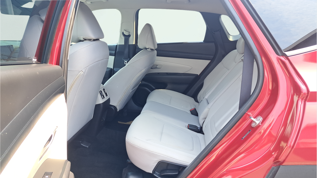 Used 2025 Red Hyundai SEL image 12