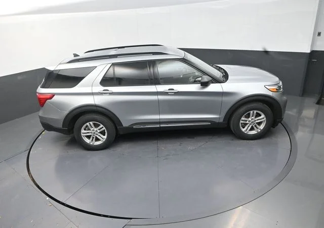 Used 2024 Silver Ford XLT image 18