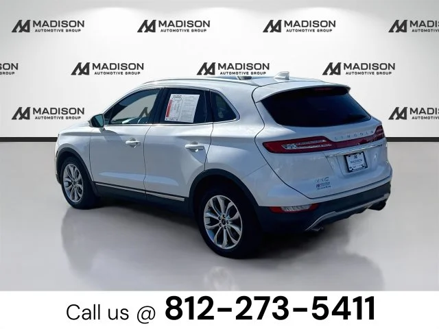 Used 2019 White Lincoln Select image 7