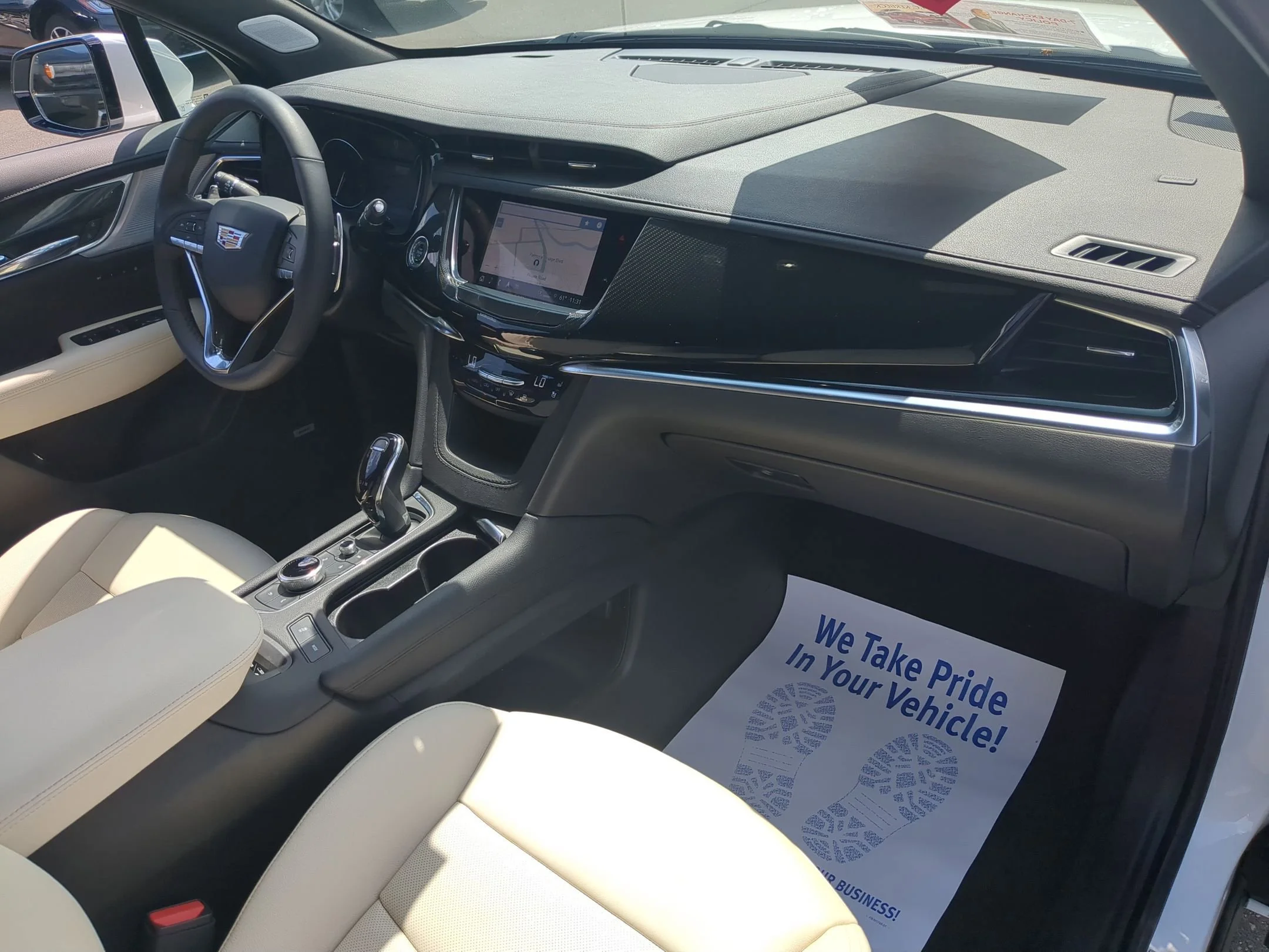 Used 2024 Crystal White Tricoat Cadillac AWD Sport image 28
