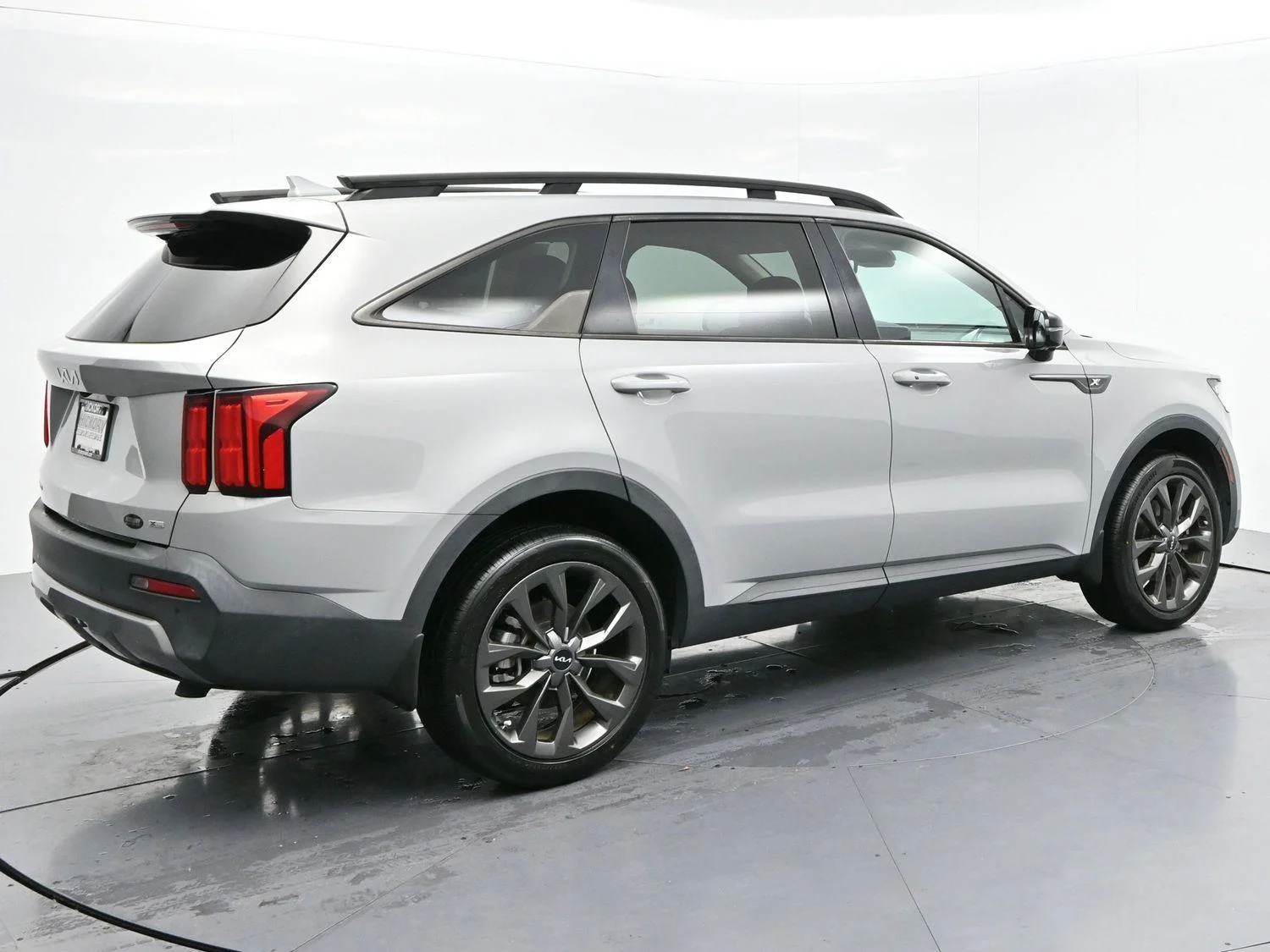 Used 2023 Wolf Gray Kia X-Line SX Prestige image 7