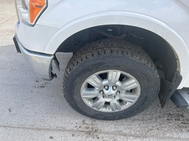 Used 2012 White Ford Lariat image 3