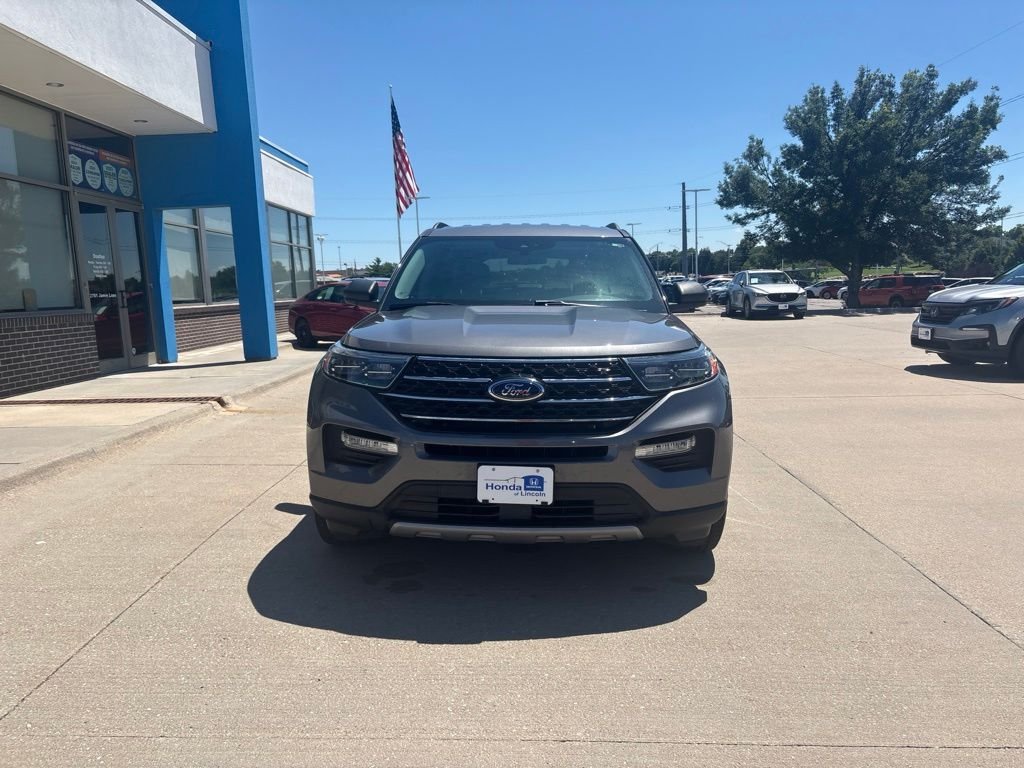 Used 2021 Gray Metallic Ford XLT image 2