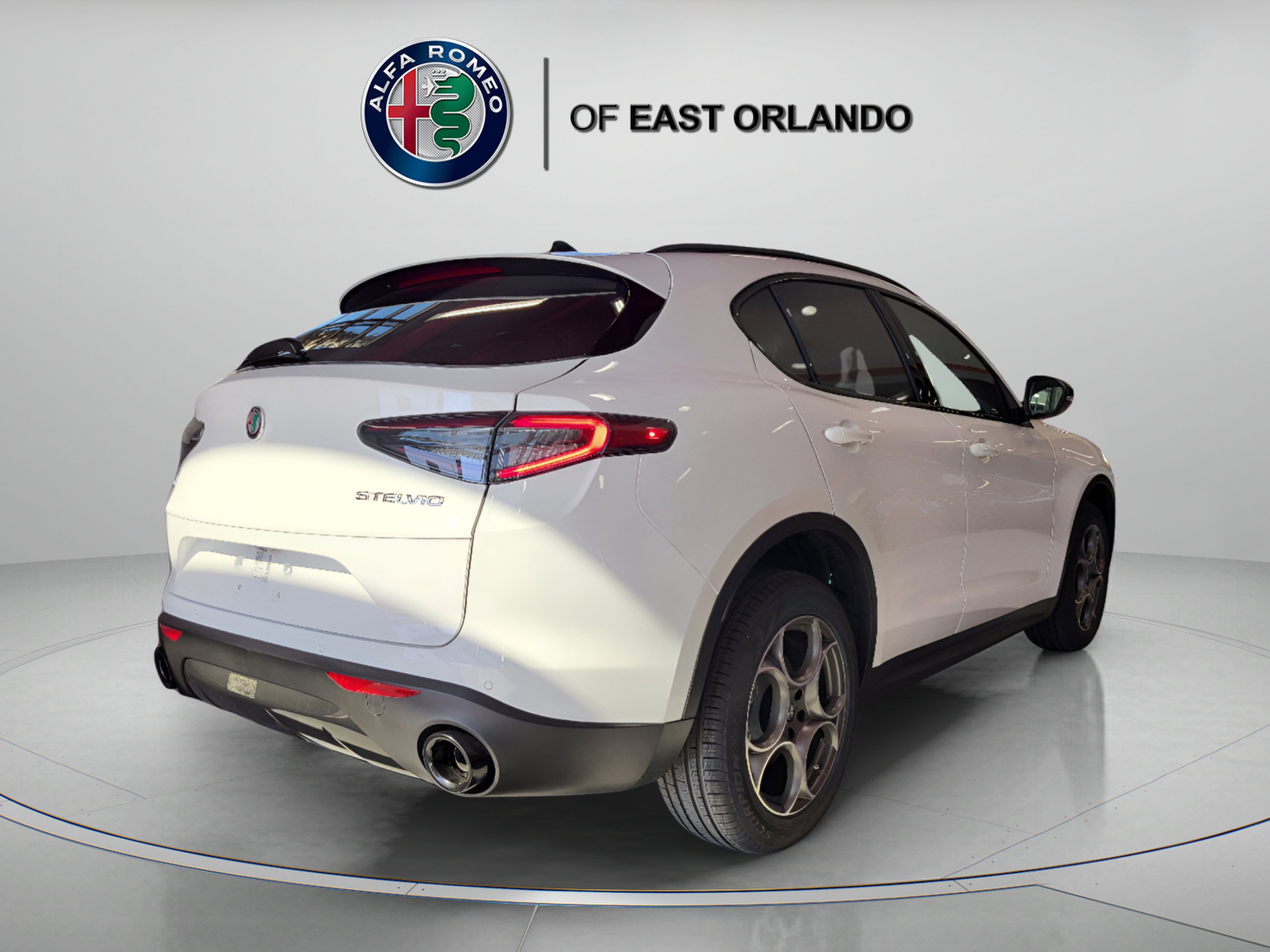 New 2025 Milano White Alfa Romeo SPRINT image 8