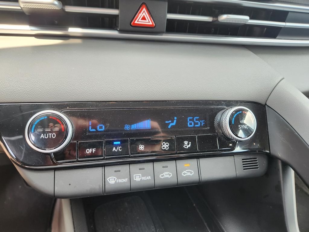 2026 Hyundai Elantra SEL Sport - Photo 17