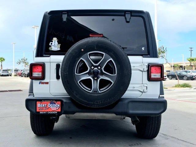 Used 2023 White Jeep Sport S image 6