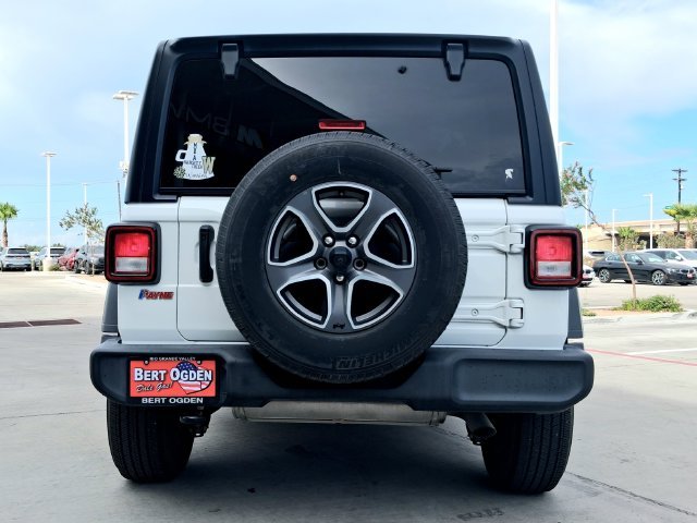 Used 2023 White Jeep Sport S image 6