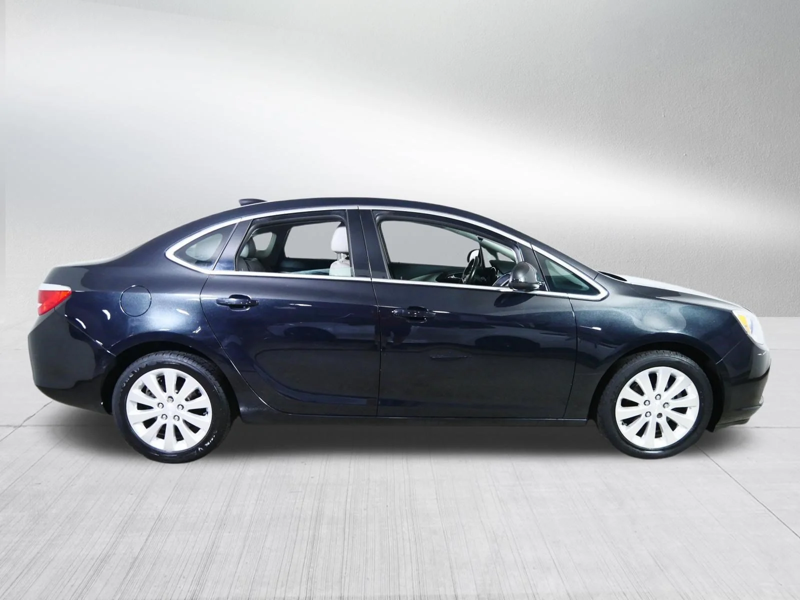 Used 2015 Carbon Black Metallic Buick  image 8