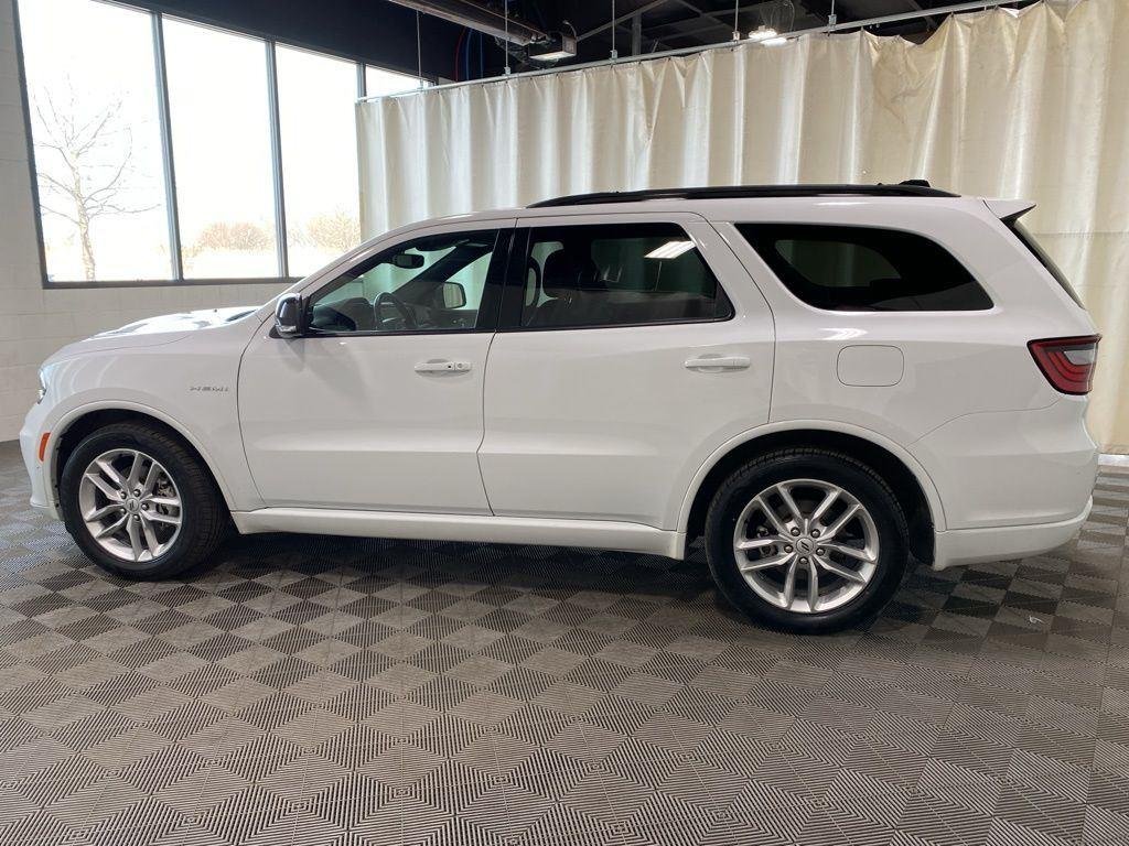 Used 2025 White Knuckle Clearcoat Dodge R/T Plus image 7
