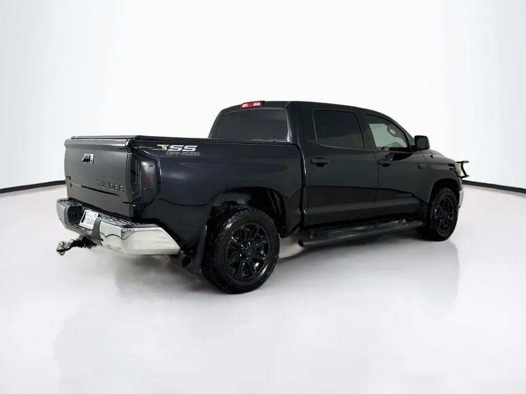 Used 2018 Black Toyota SR5 image 7
