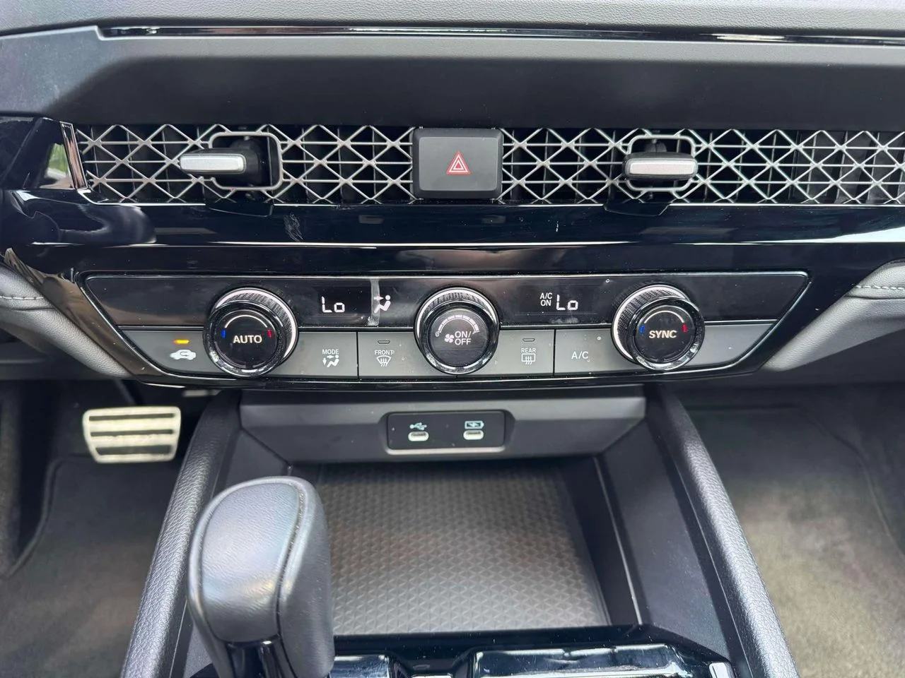 2023 Honda Accord Hybrid Sport - Photo 34