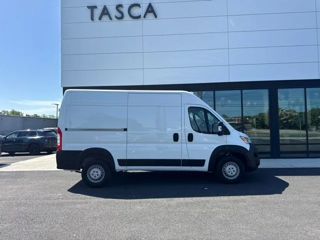 Used 2025 White Ram High Roof image 2
