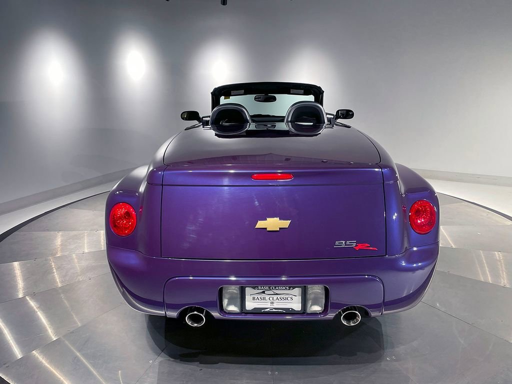 2004 Chevrolet SSR LS - Photo 34